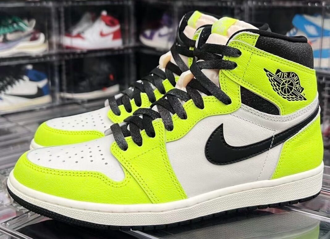 Air Jordan 1 High OG “Volt”