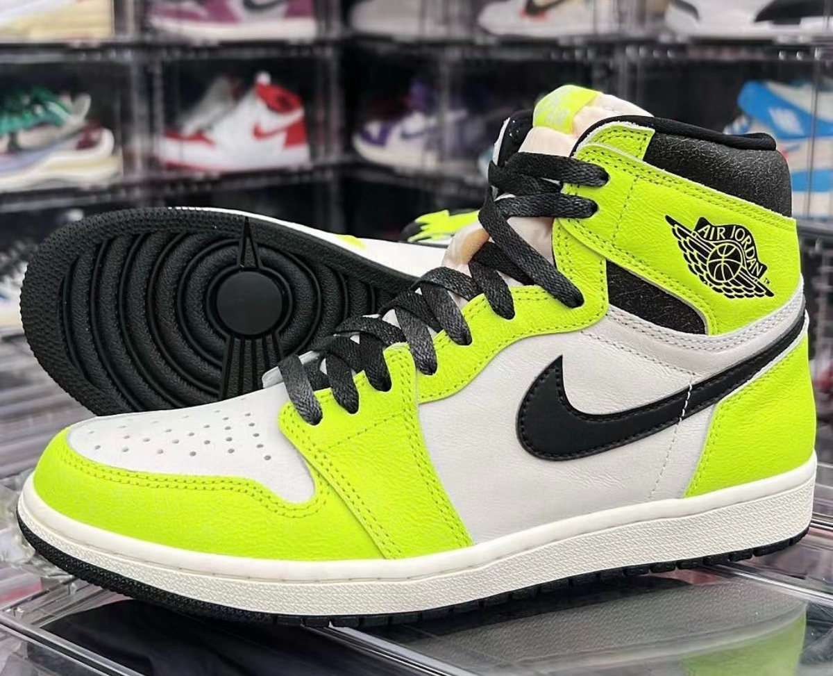Air Jordan 1 High OG “Volt”