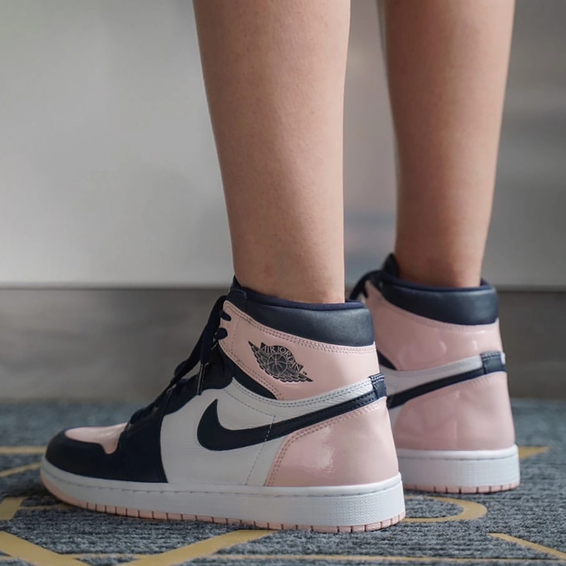 Jordan 1 Retro High OG Atmosphere (W)